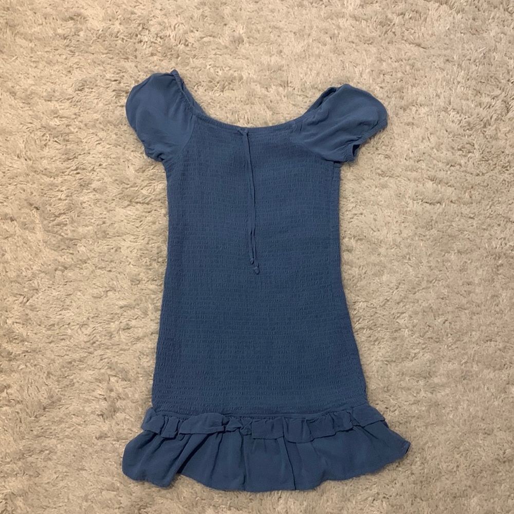 BLUE SCRUNCHIE MINI DRESS. FEMININE & SEXY